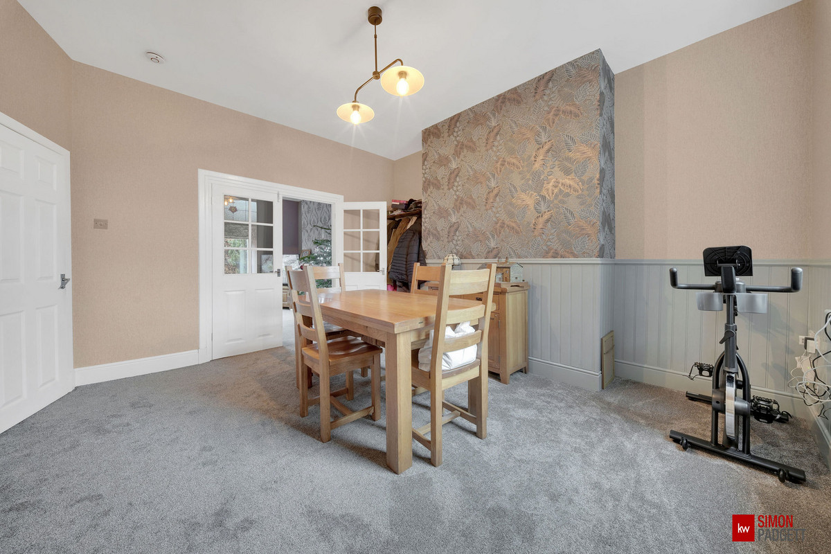 Keighley Road, Colne, BB8, photo 8