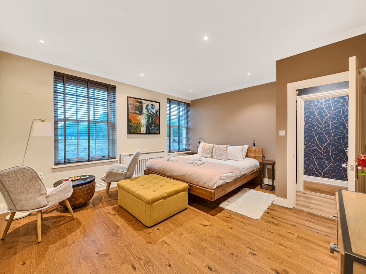 Courtview House, East Molesey, KT8, photo 9