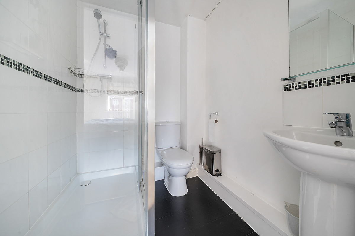 Plantation Close, Bushey, WD23, photo 8