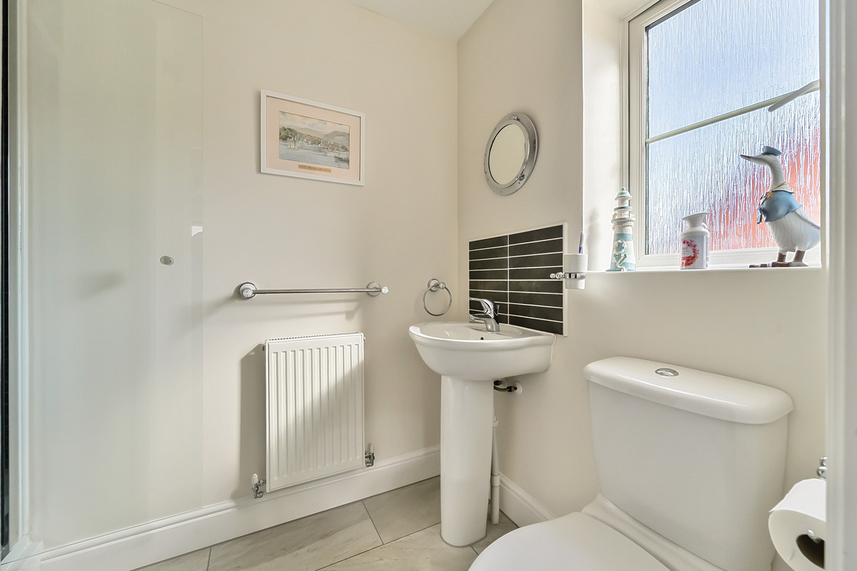 Blue Cedar Close, Yate, BS37, photo 12
