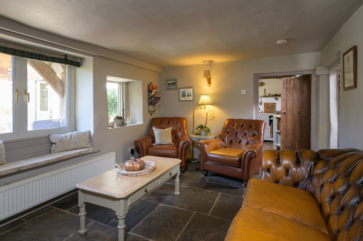 Nicholls Lane, Winterbourne, BS36, photo 5