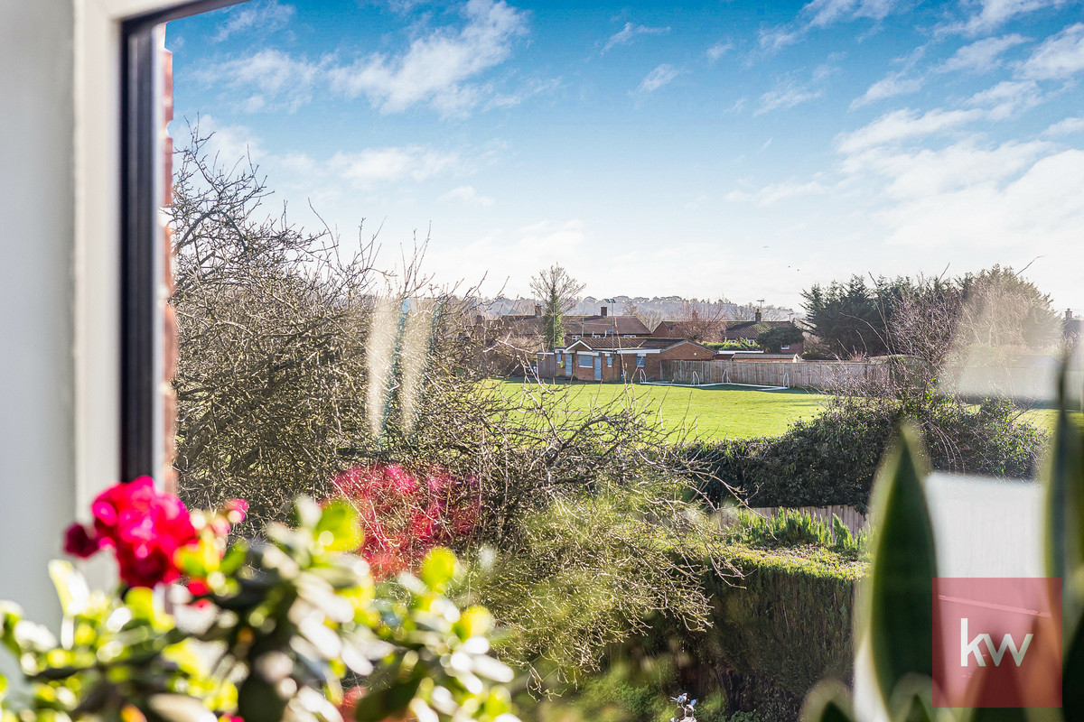 Broom Hill, Cookham, Maidenhead, SL6, photo 9