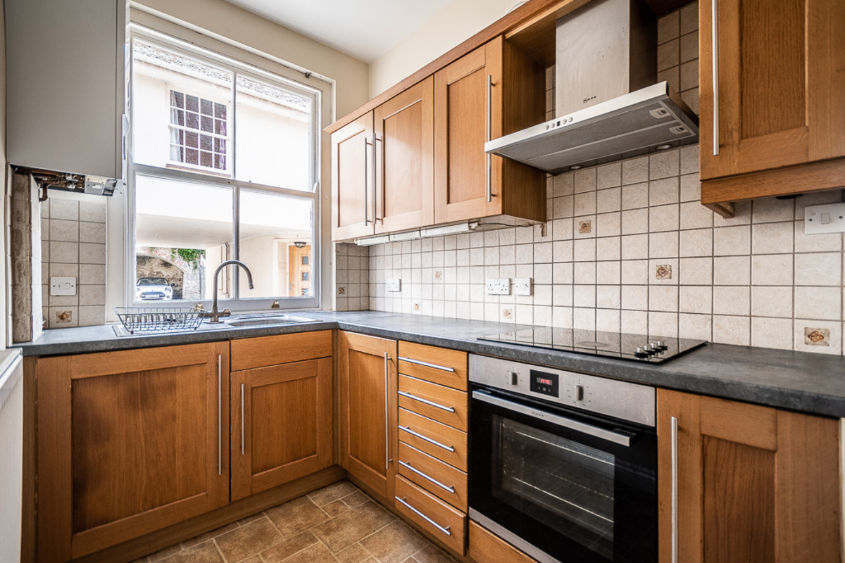 Follett Road, Topsham, EX3, photo 2