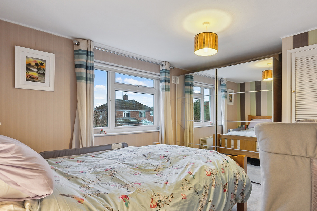 Brightside Avenue, Staines-upon-Thames, TW18, photo 10
