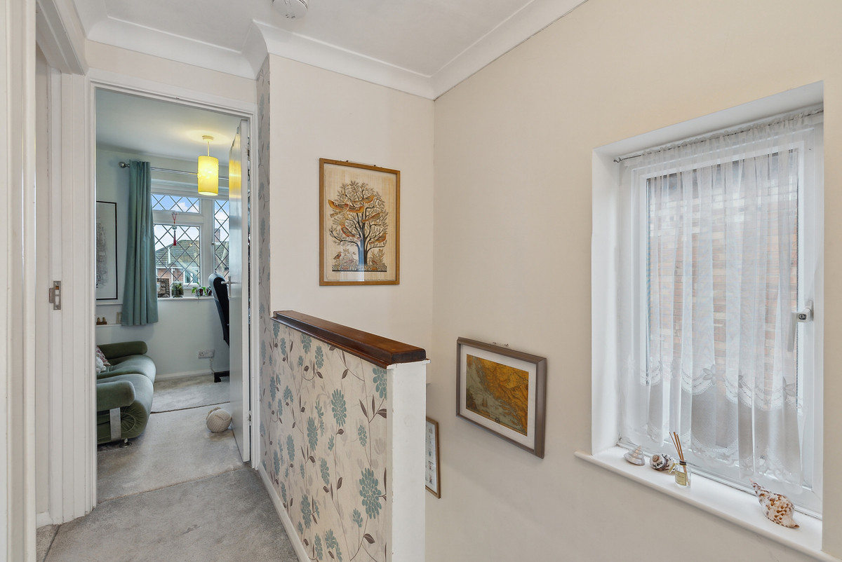 Brightside Avenue, Staines-upon-Thames, TW18, photo 14