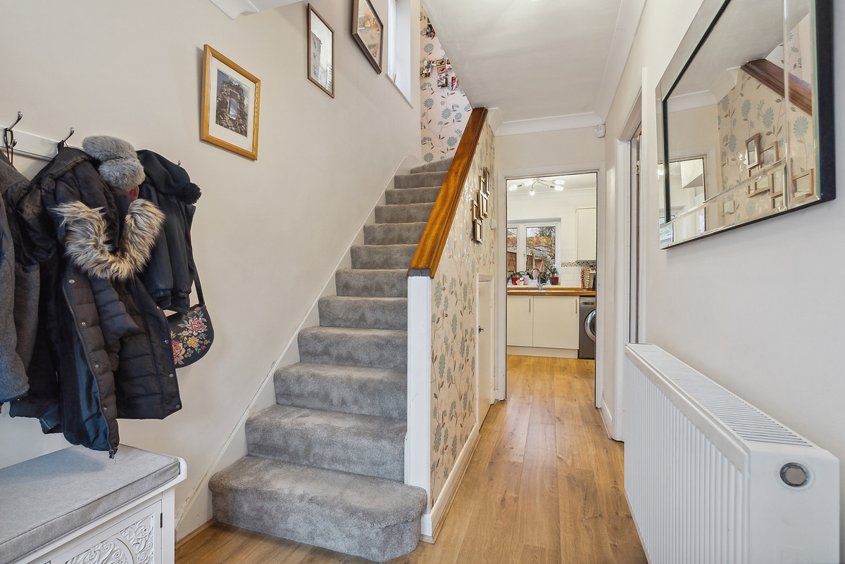Brightside Avenue, Staines-upon-Thames, TW18, photo 16