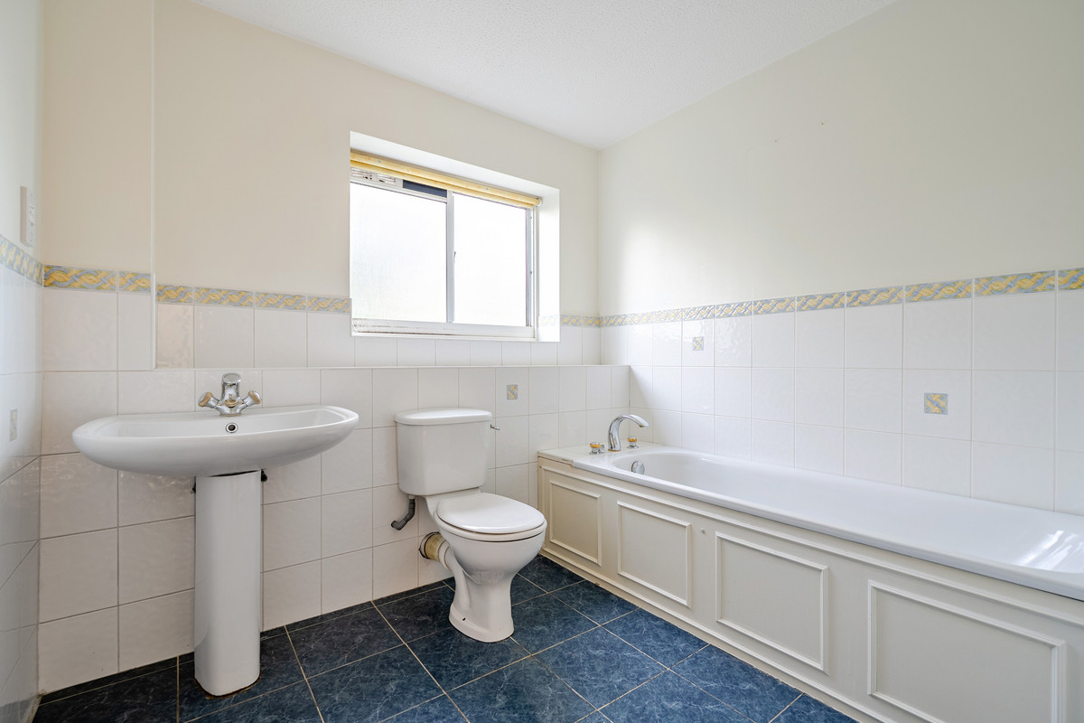 Vale Road, Weybridge, KT13, photo 9