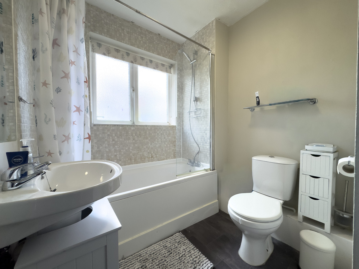 Ellison Close, Gloucester, GL4, photo 5