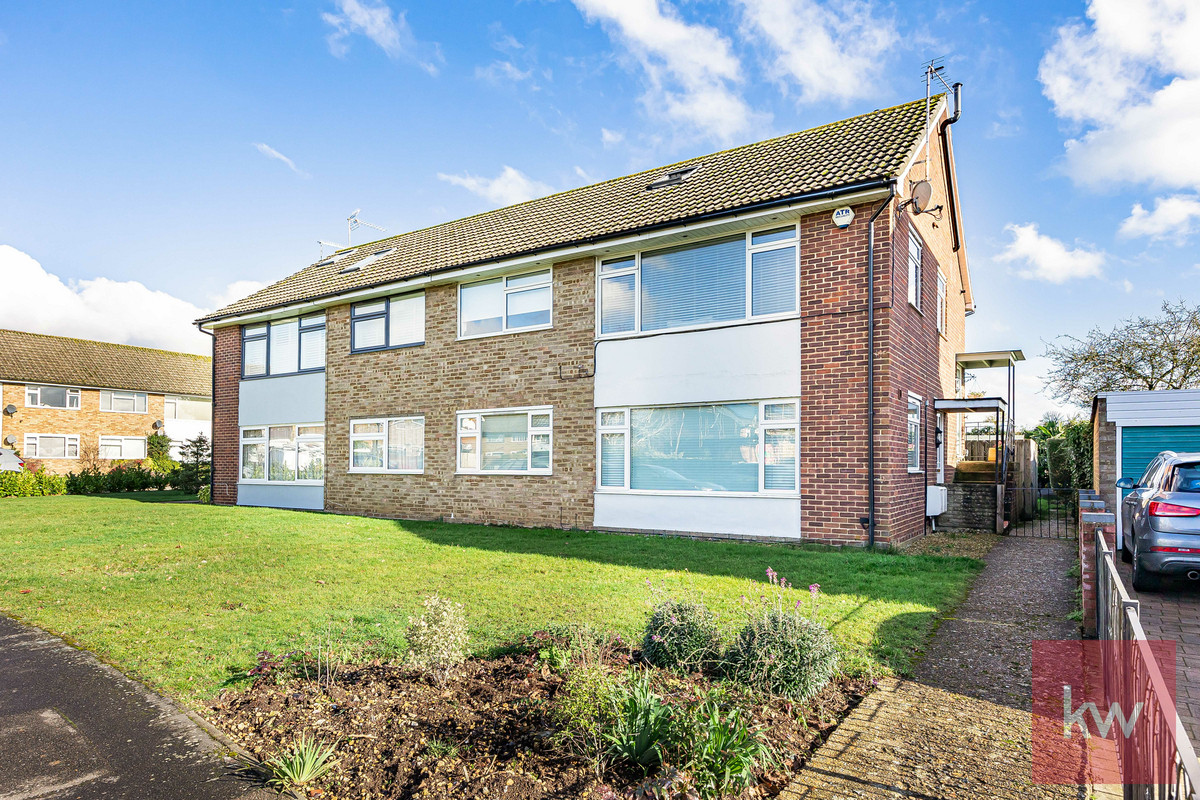 Broom Hill, Cookham, Maidenhead, SL6