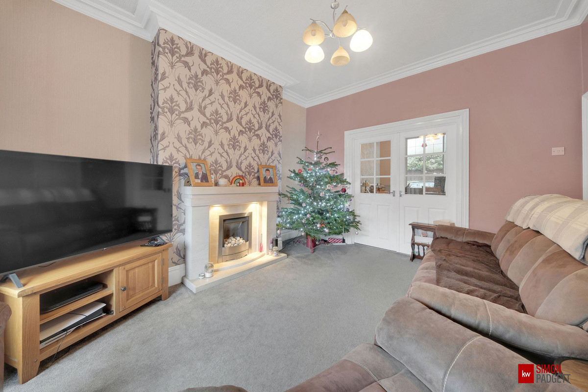 Keighley Road, Colne, BB8, photo 9