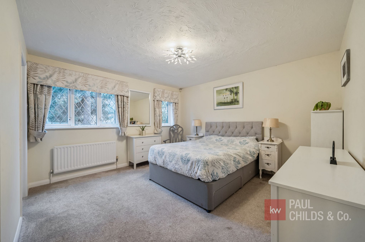 Butler Road, Bagshot, GU19, photo 8