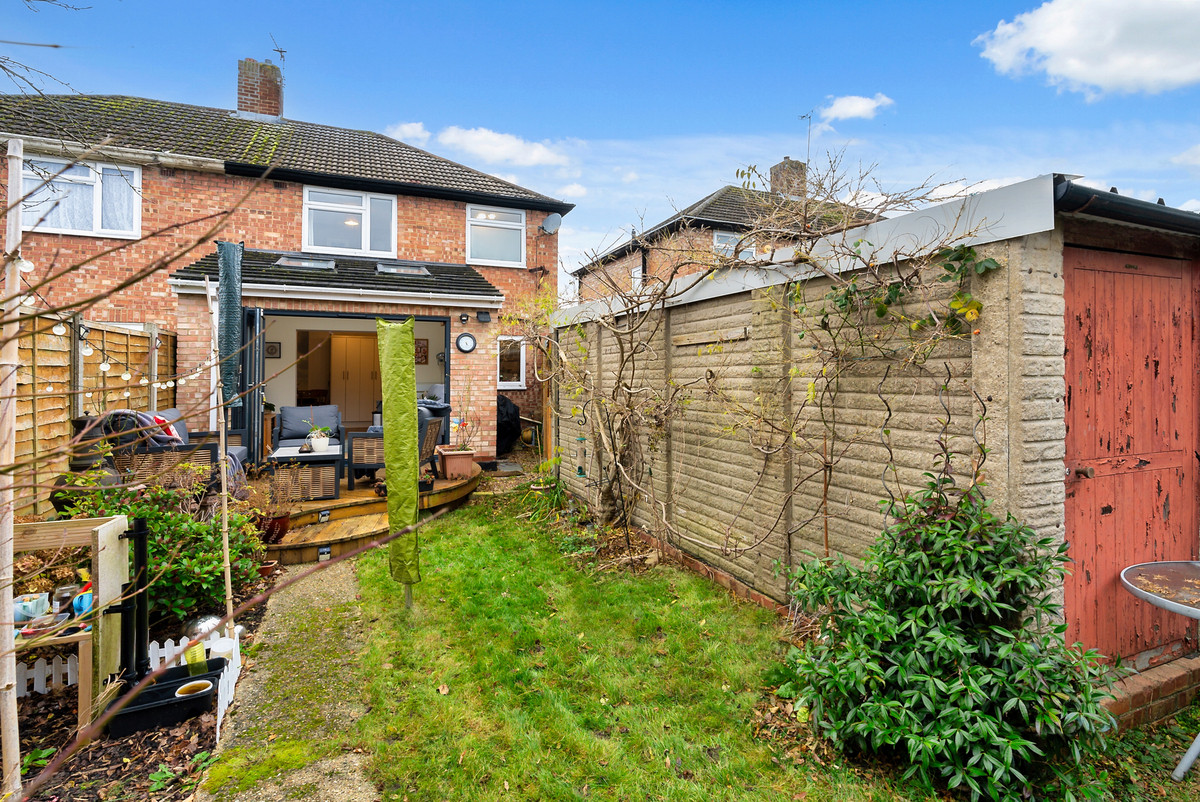 Brightside Avenue, Staines-upon-Thames, TW18, photo 8