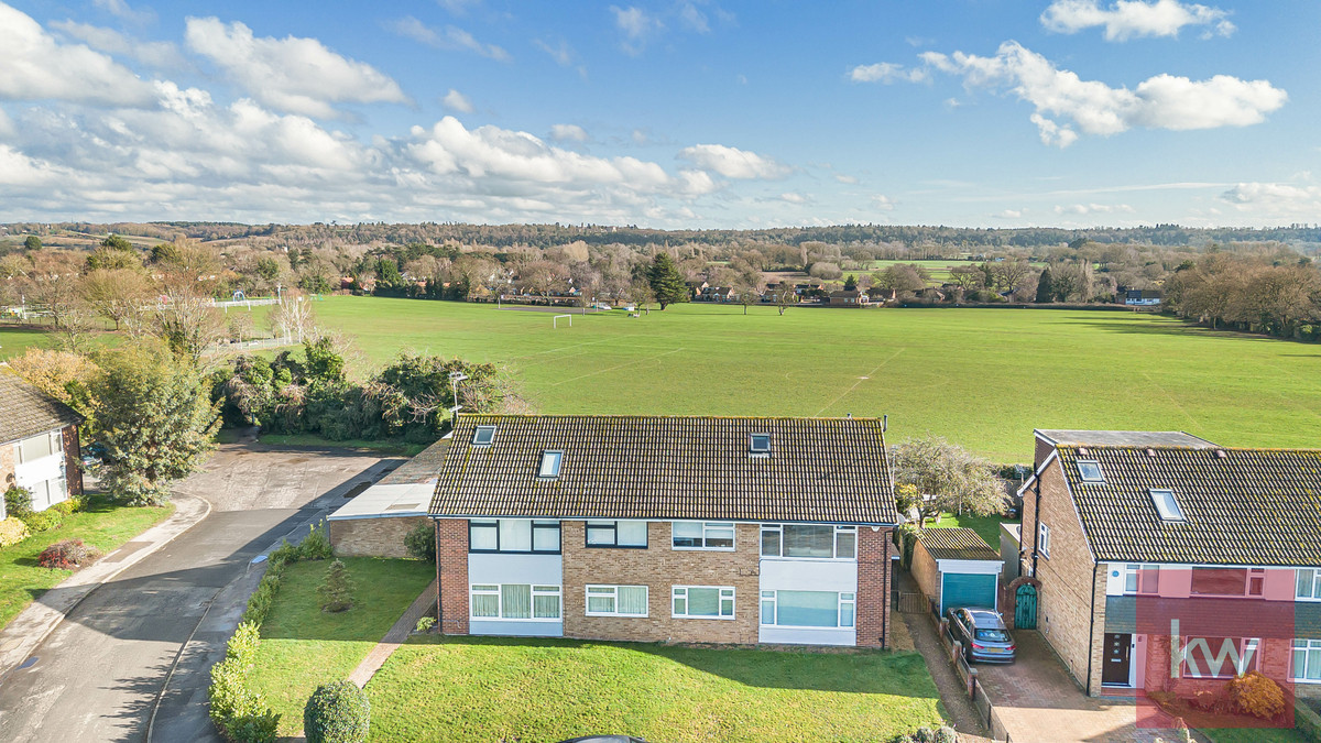 Broom Hill, Cookham, Maidenhead, SL6, photo 2