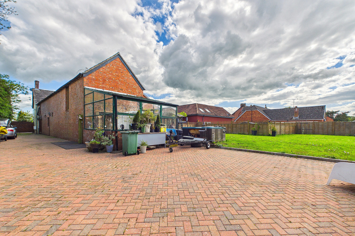 Willand Old Village, Cullompton, EX15, photo 37