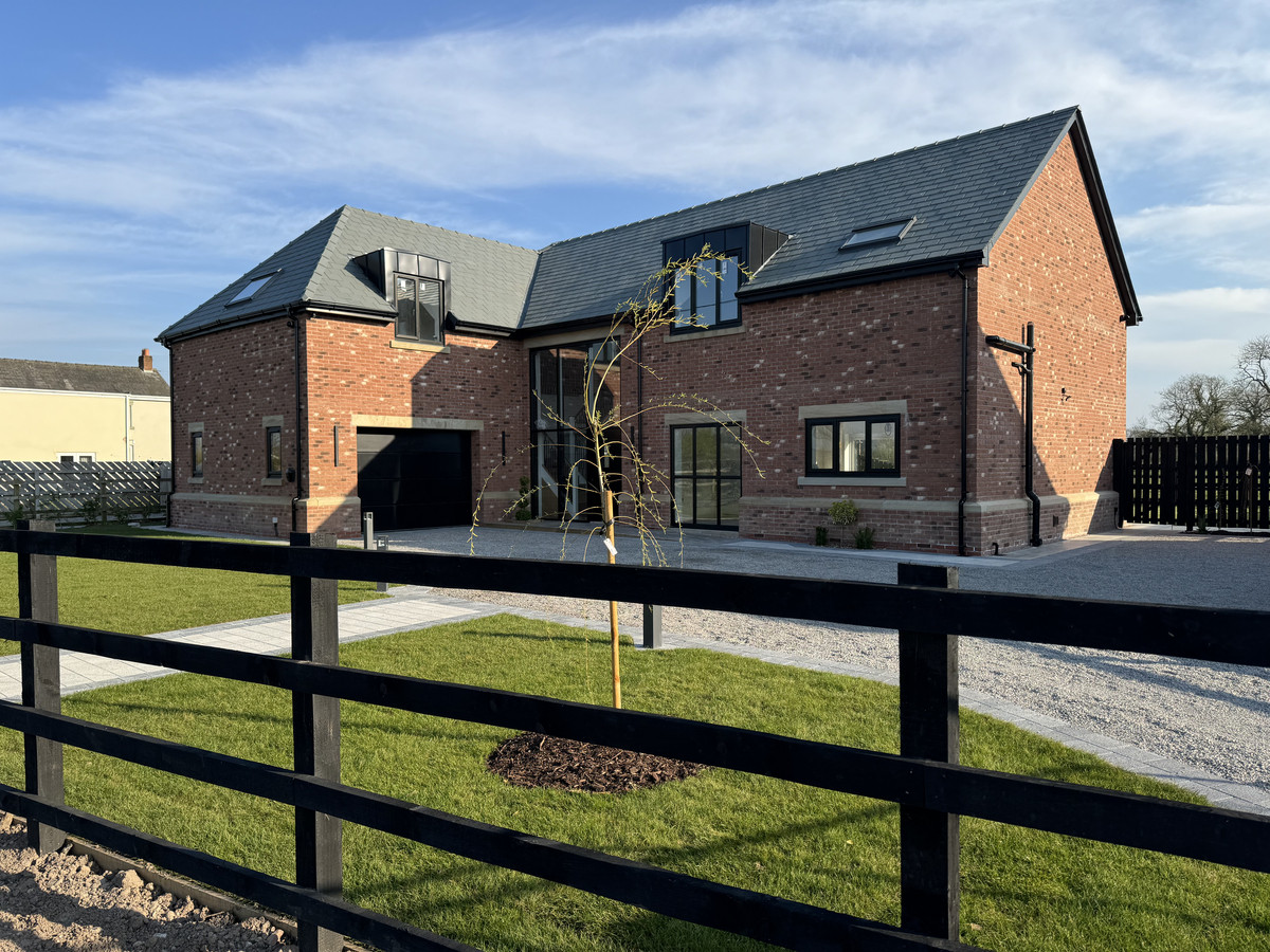 Moorside Lane, Woodplumpton, PR4