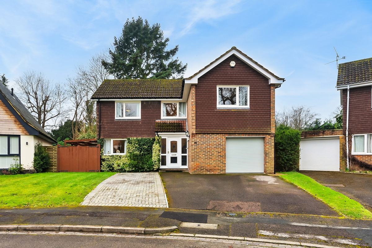 Ashley Park, Maidenhead, SL6