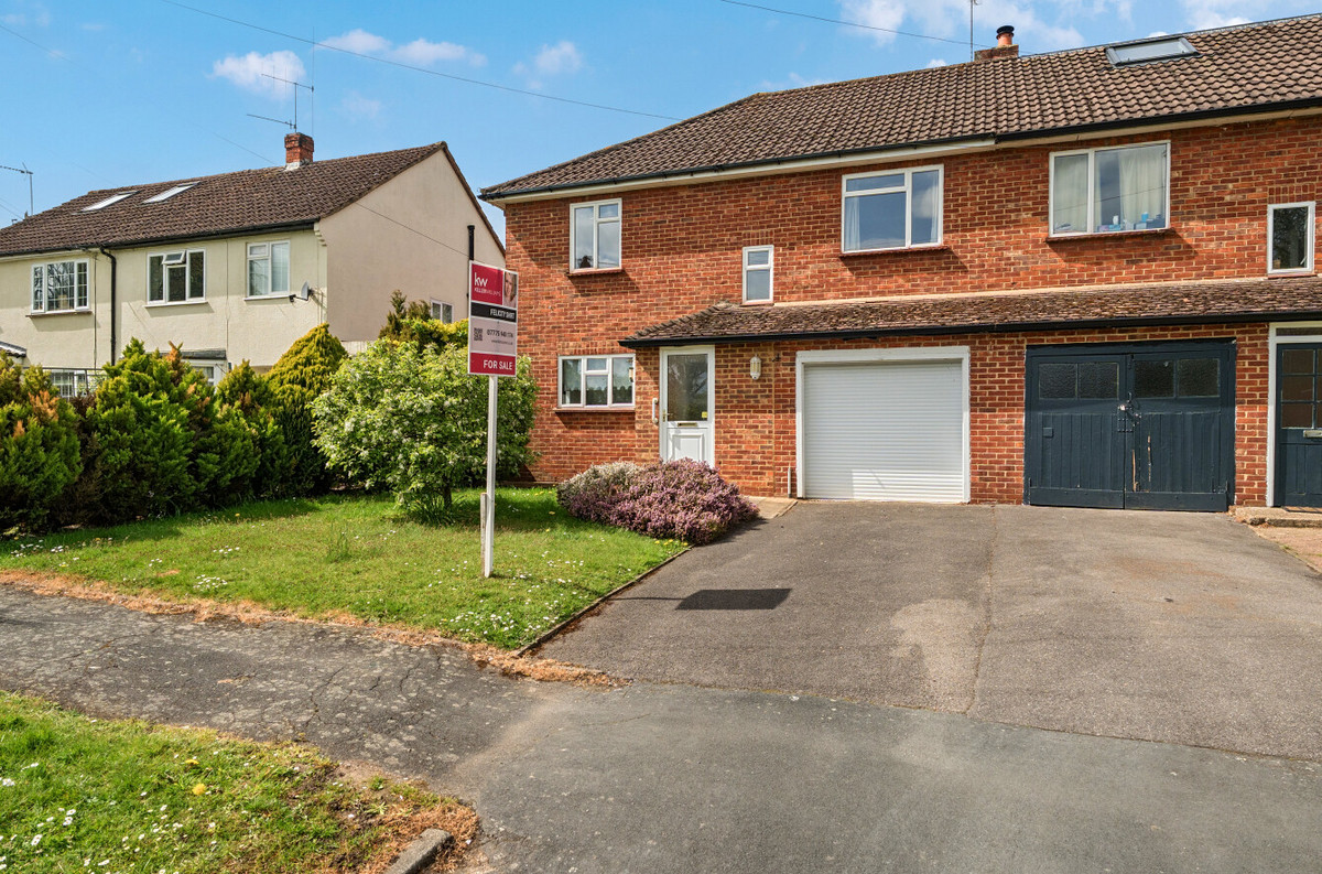 Westwood Green, Cookham, SL6