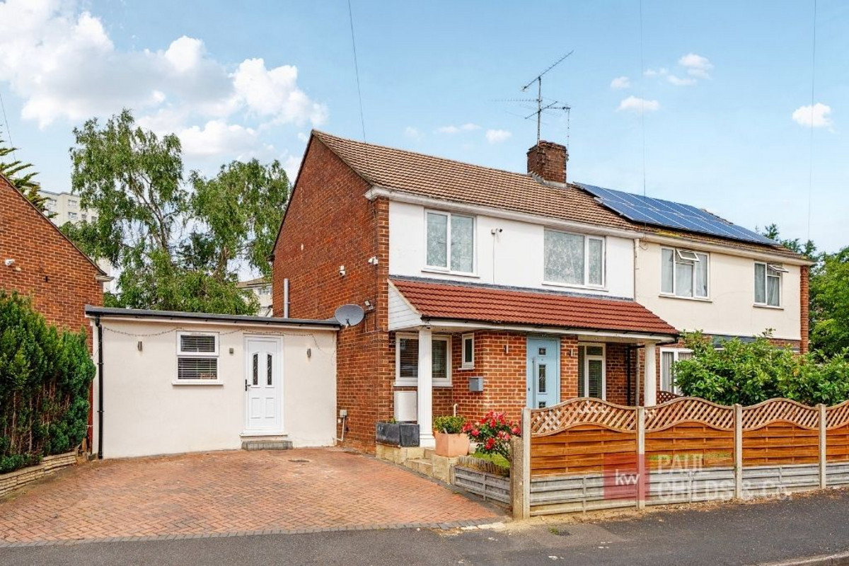 Heron Way, Reading, RG1