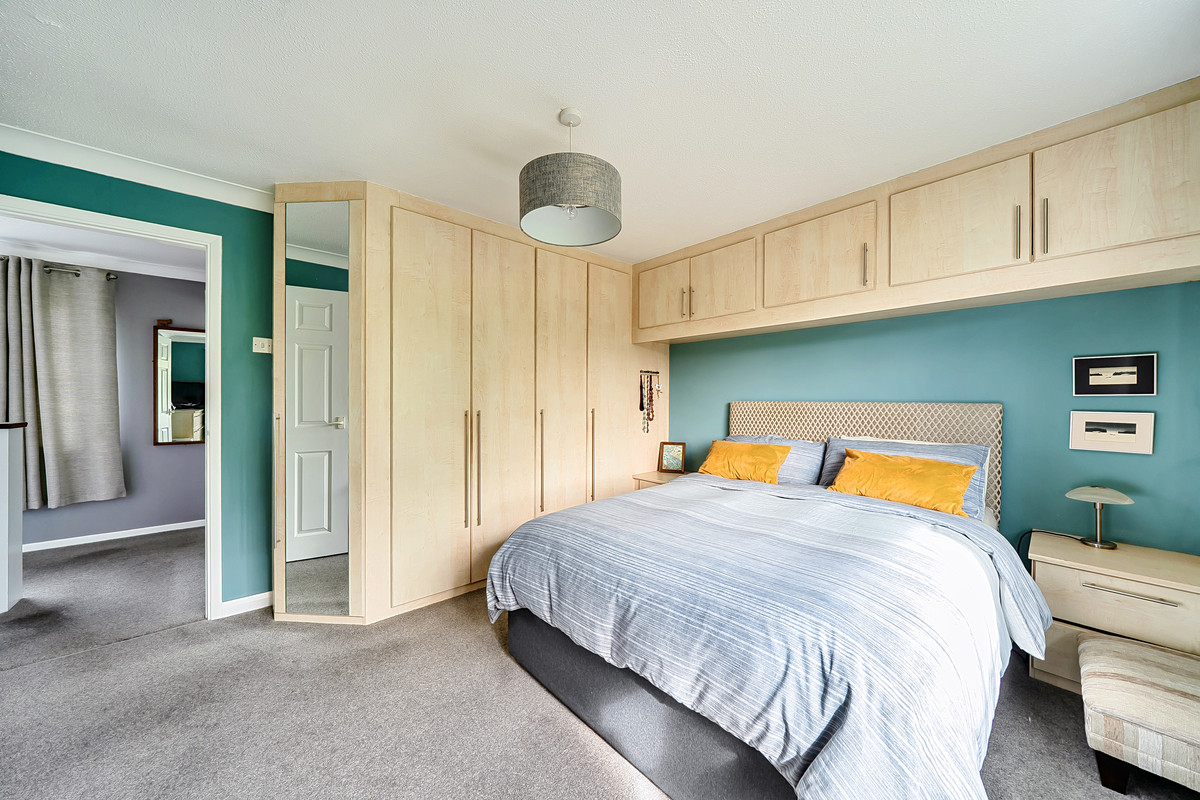 Hulfords Lane, Hartley Wintney, RG27, photo 11