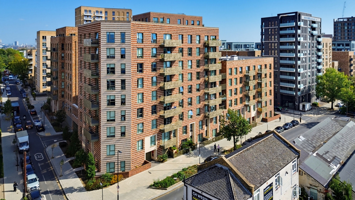 Pembrey Court, London, W3, photo 19