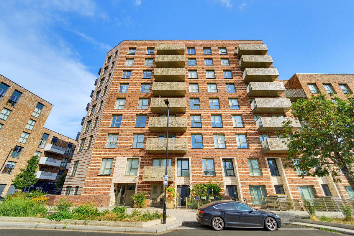 Pembrey Court, London, W3, photo 16