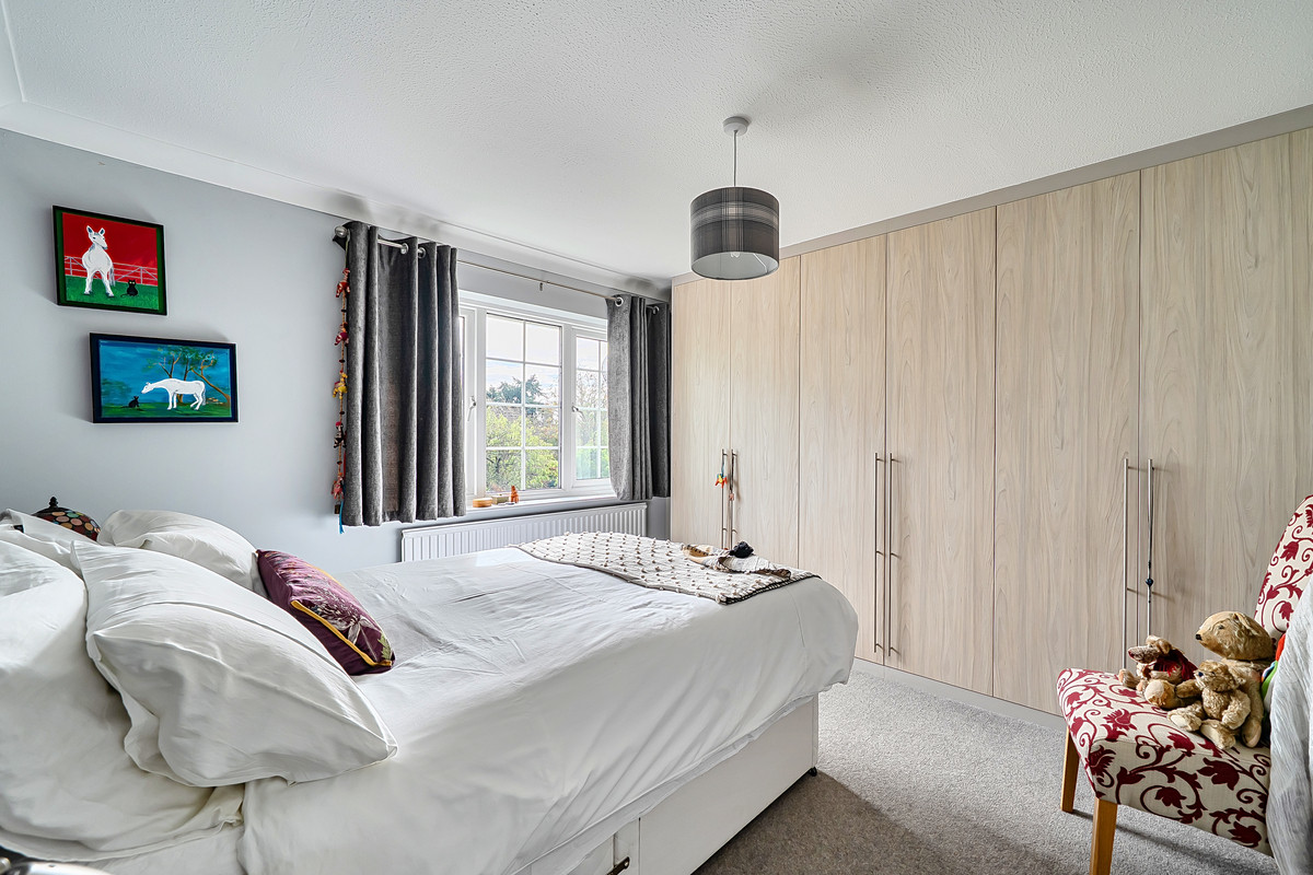 Hulfords Lane, Hartley Wintney, RG27, photo 16