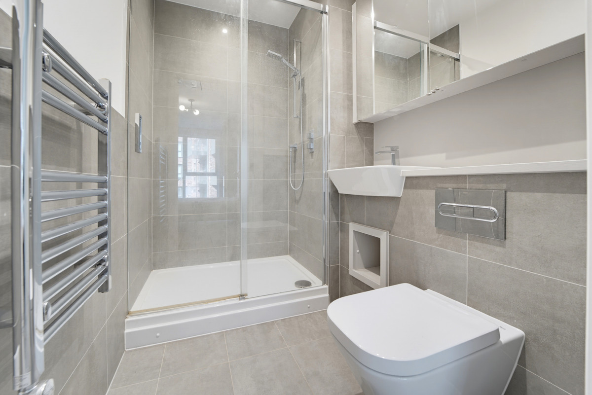 Pembrey Court, London, W3, photo 13