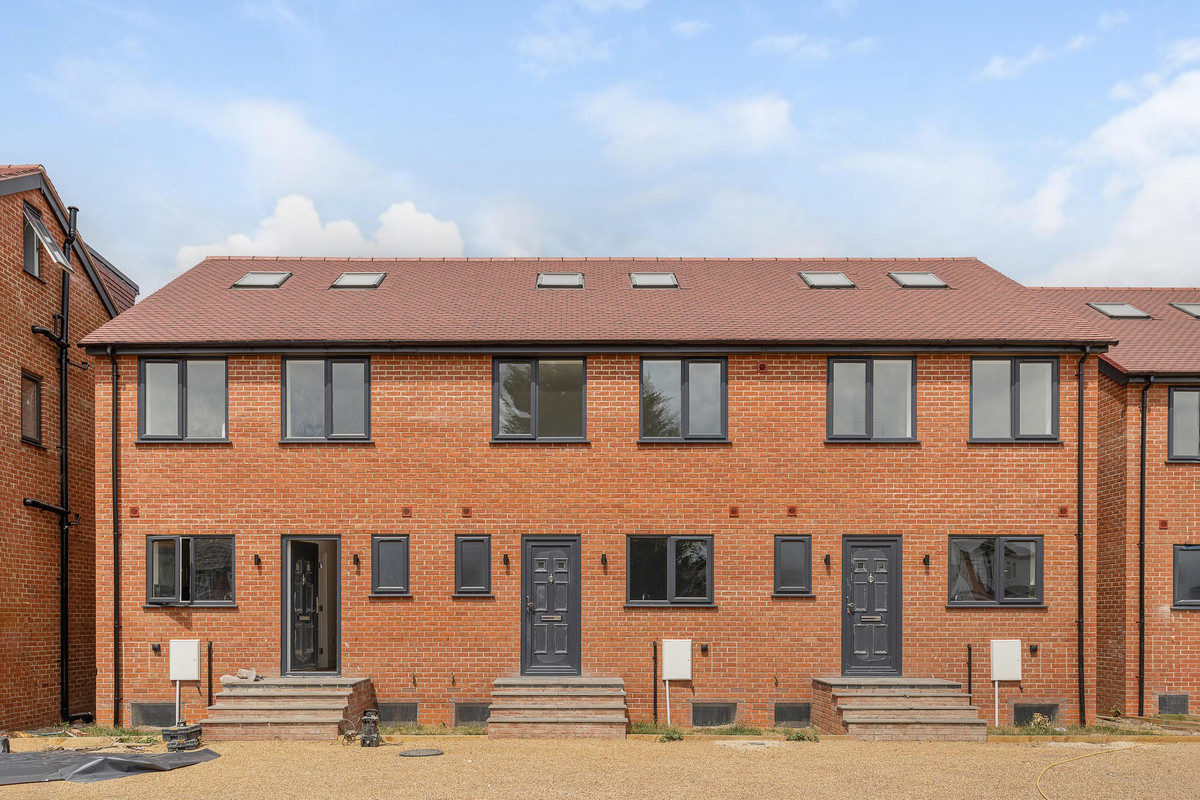 Bower Way, Slough, SL1