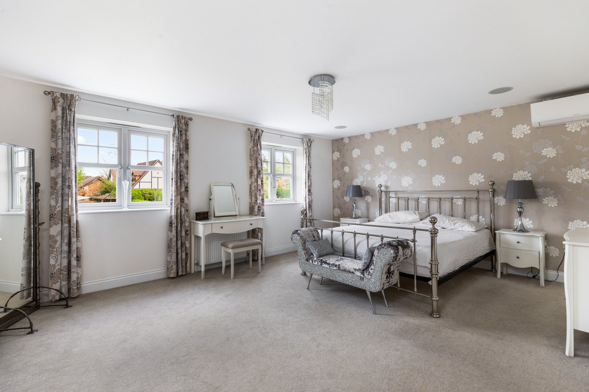 The Park, Leatherhead, KT23, photo 12