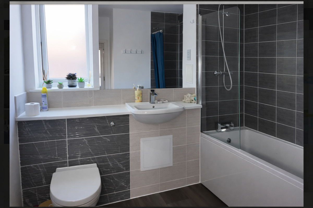 Fullerton Avenue, Dagenham, RM8, photo 19