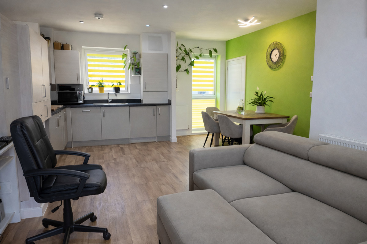 Fullerton Avenue, Dagenham, RM8, photo 21