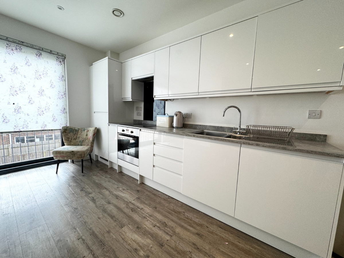 Oak End Way, Gerrards Cross, SL9, photo 6