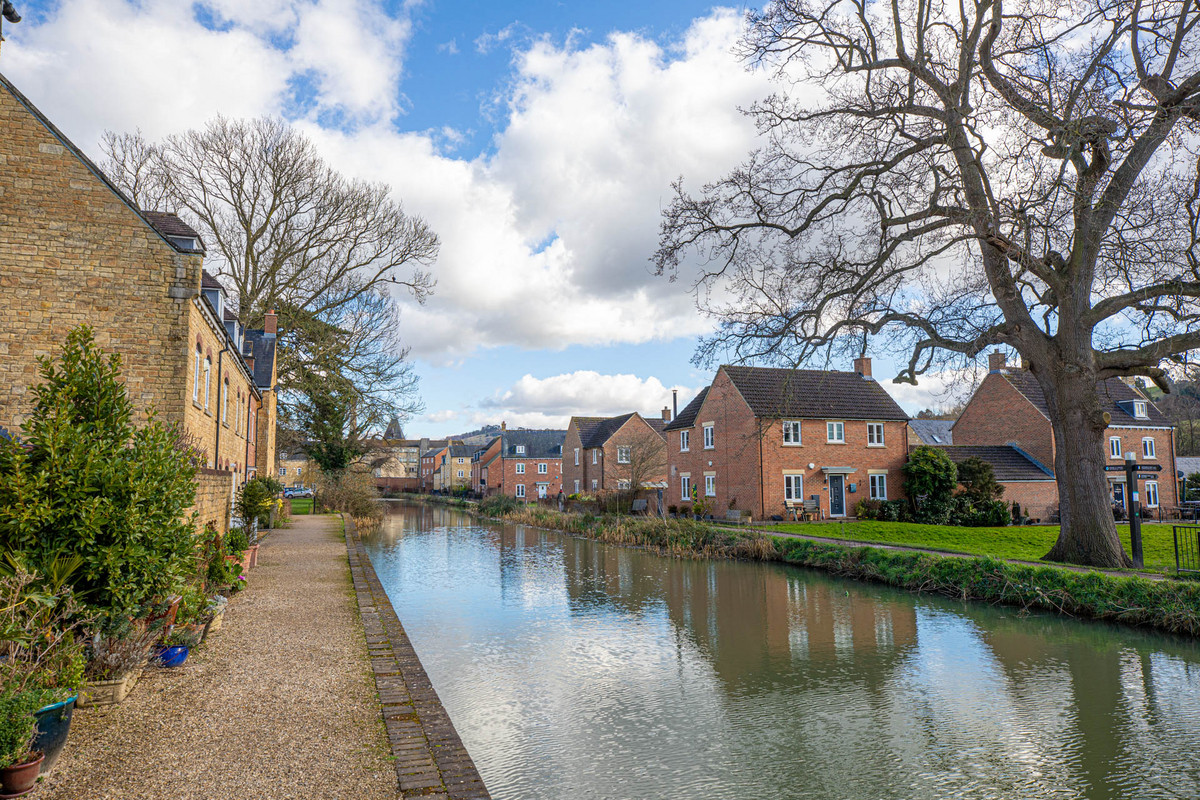 Home Orchard, Stroud, GL5, photo 25