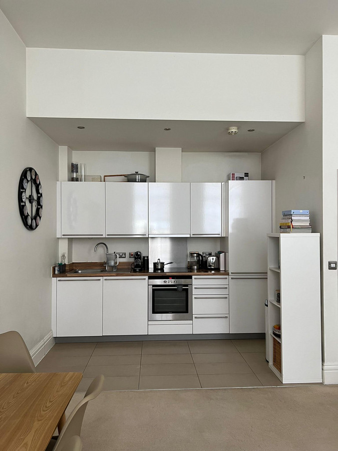 Forfar Road, London, SW11, photo 2