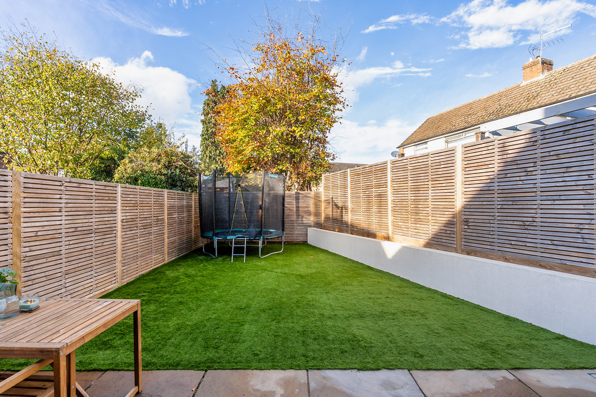 Sheep Walk, Shepperton, TW17, photo 12