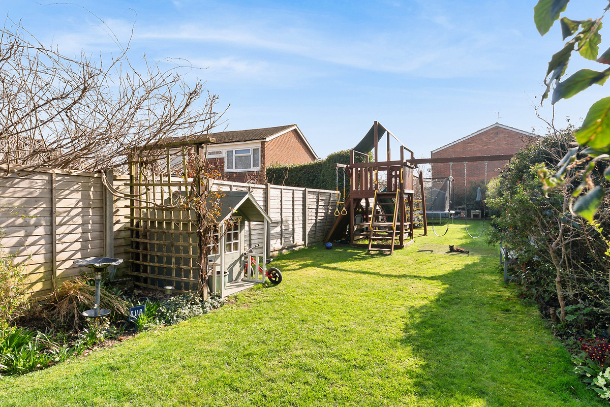 Spinney Hill, Addlestone, KT15, photo 13