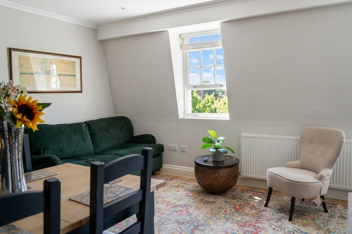 Courtview House, East Molesey, KT8