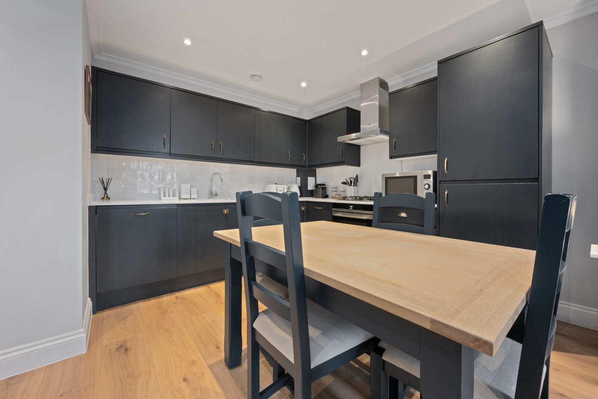 Courtview House, East Molesey, KT8, photo 9