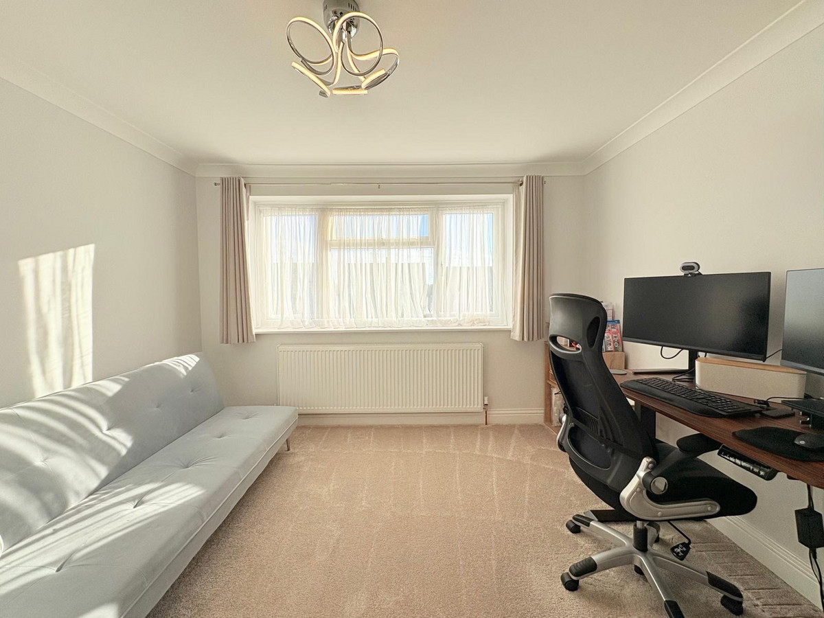 Woodfield Drive, Hemel Hempstead, HP3, photo 13