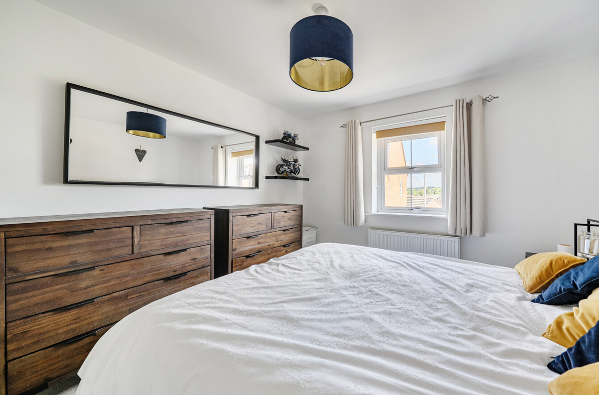 Odiham Drive, Newbury, RG14, photo 9