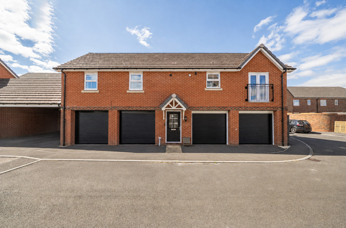 Odiham Drive, Newbury, RG14, photo 14