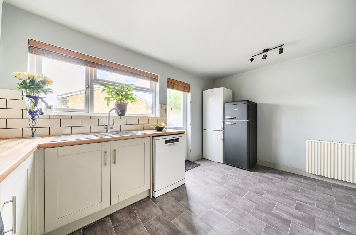 Falkland Garth, Newbury, RG14, photo 7