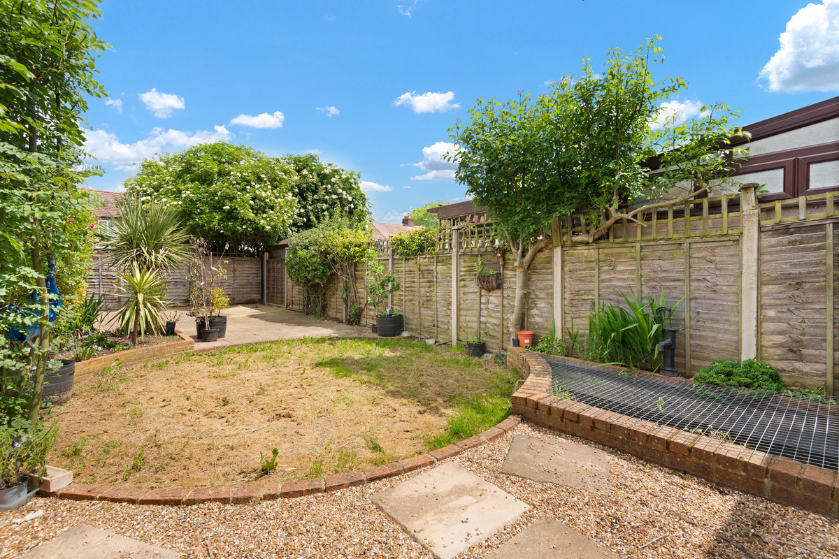 Dell Road, West Drayton, UB7, photo 12