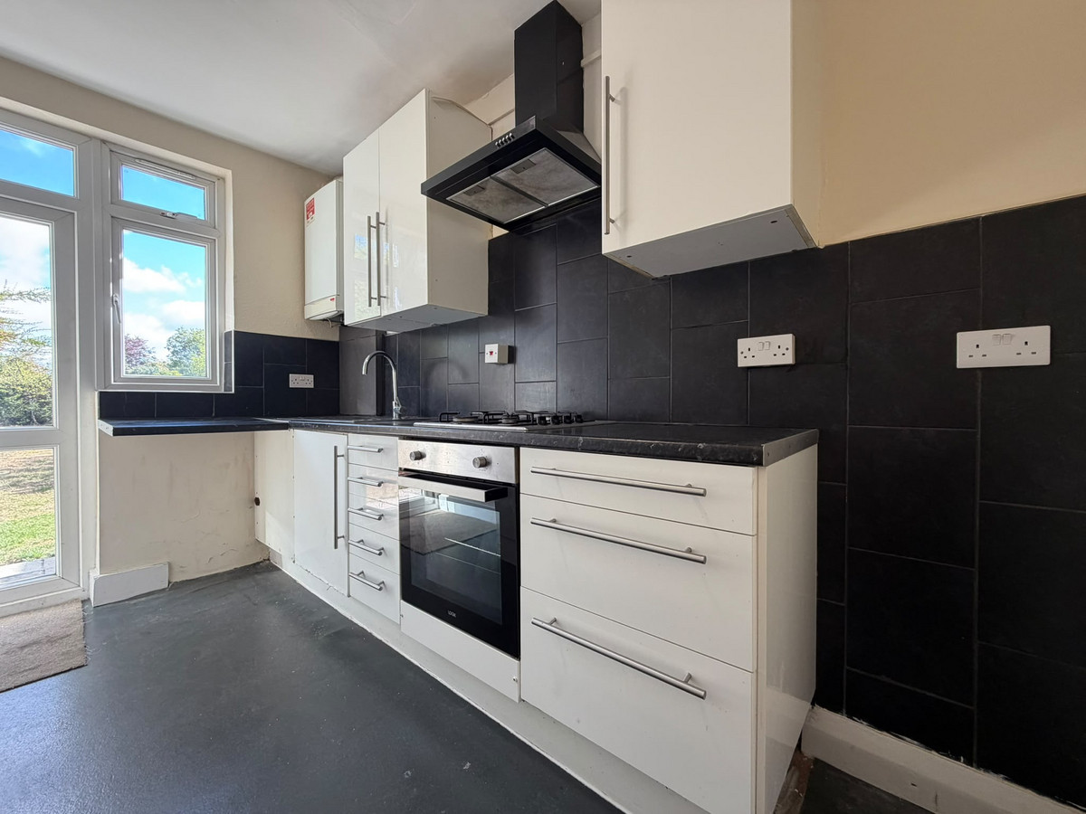 Kenton Lane, Harrow, HA3, photo 5