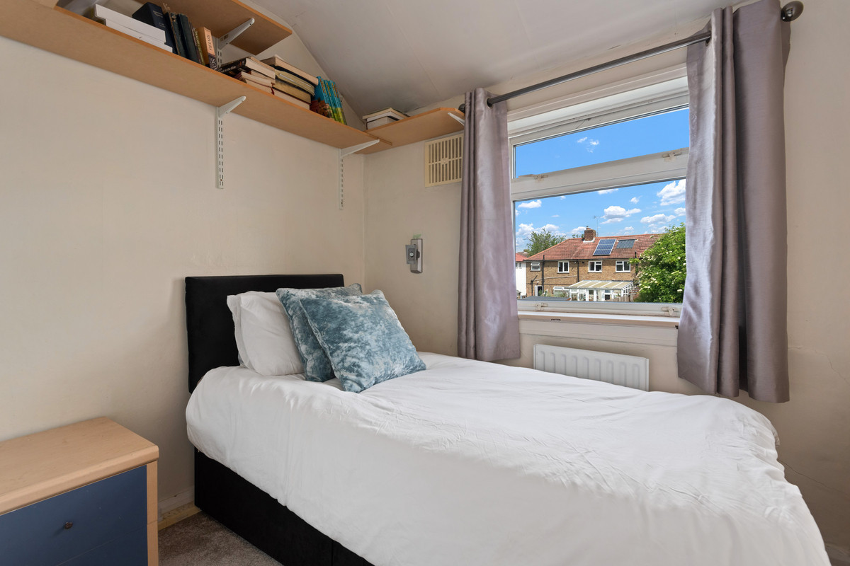 Dell Road, West Drayton, UB7, photo 16