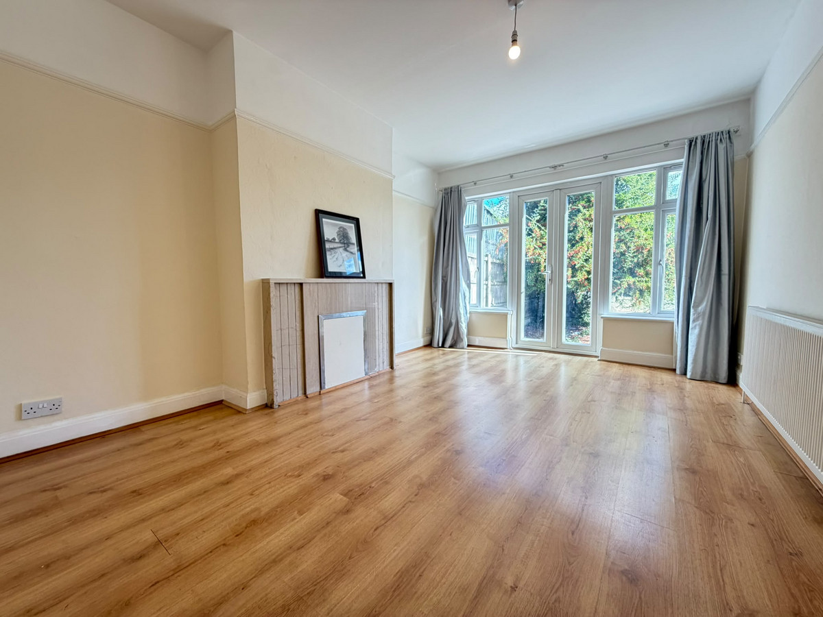 Kenton Lane, Harrow, HA3, photo 2
