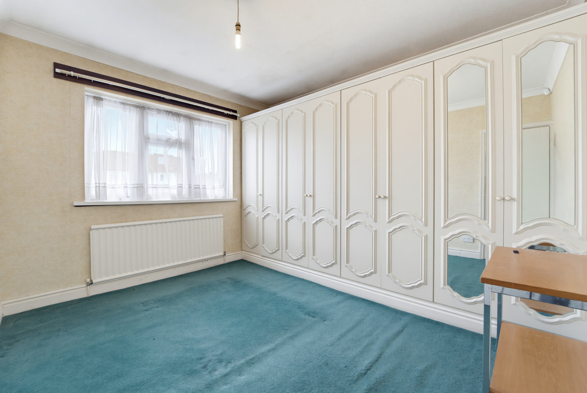 Winchester Avenue, London, NW9, photo 10