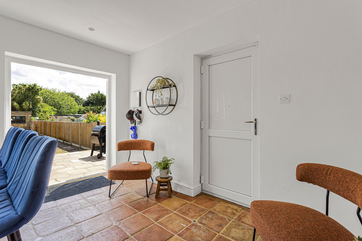 Walton Bridge Road, Shepperton, TW17, photo 11