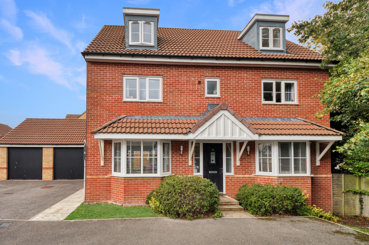 Coronel Close, Swindon, SN3