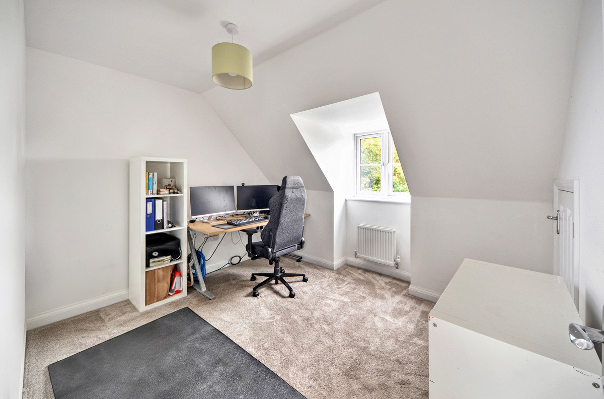 Coronel Close, Swindon, SN3, photo 22